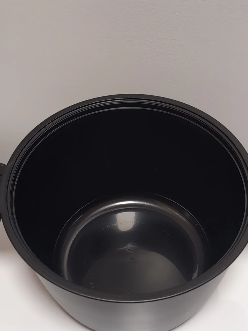 Pampered Chef Gray Microwave Steamer with Clear Lid, 3 Qt Microcooker Plus